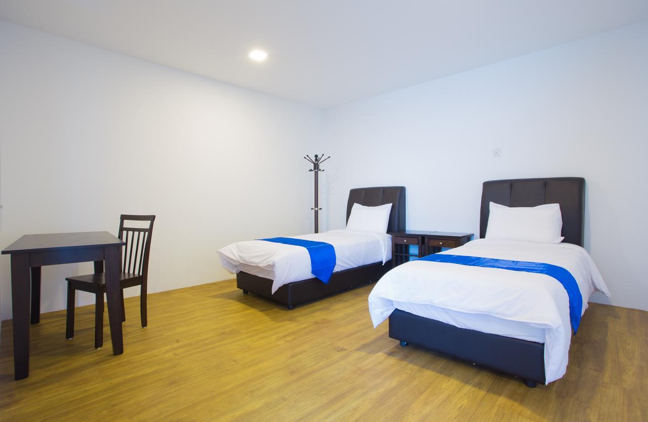 Hard Rock Vip Guest House Mersing Exterior photo