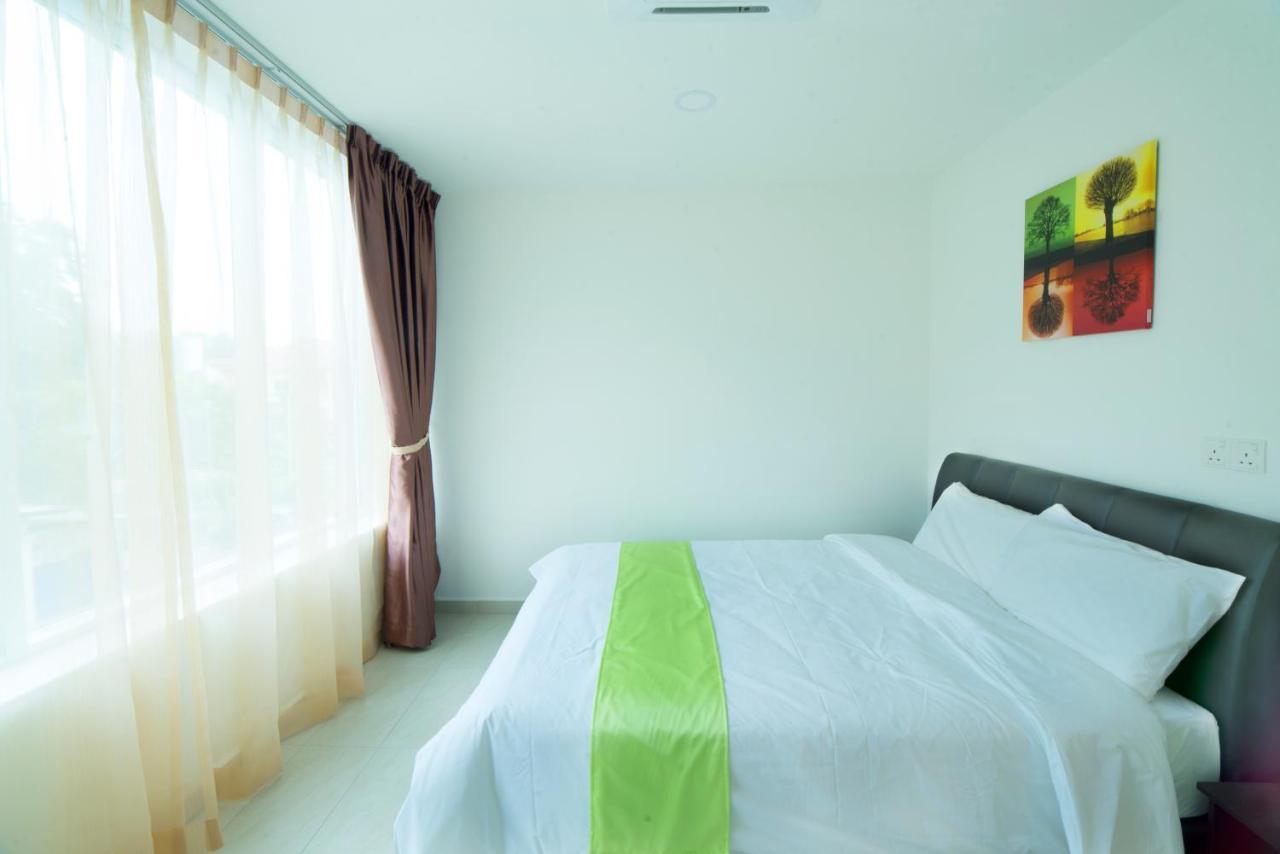 Hard Rock Vip Guest House Mersing Exterior photo